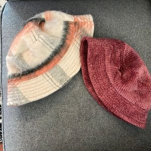2 retro bucket hats. Never warn. Plaid and maroon. One size.